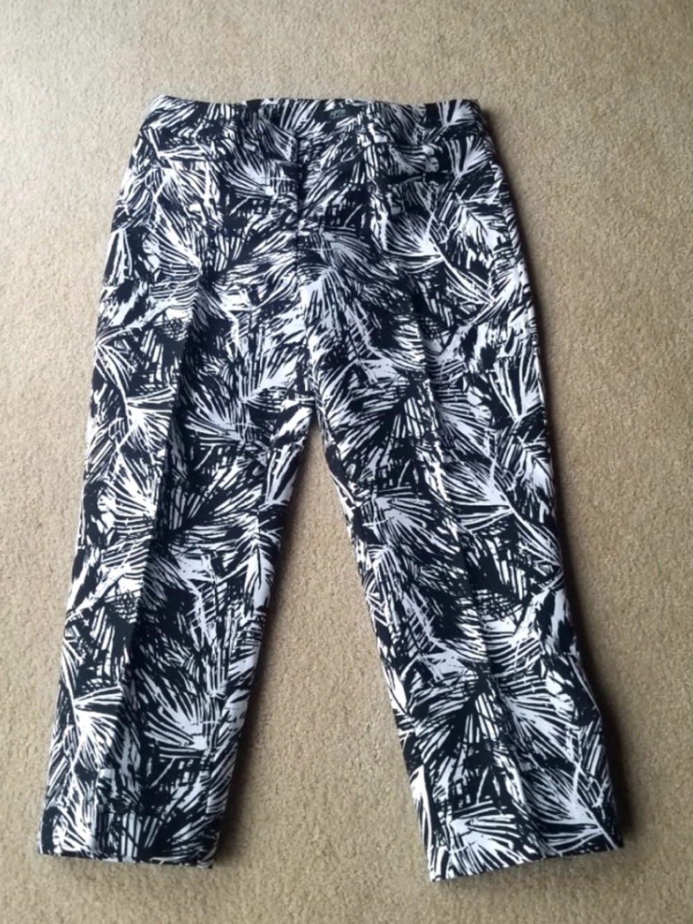 Apt. 9 Black & White Print Cotton & Spandex Capris Cropped Pants NEW - size 4